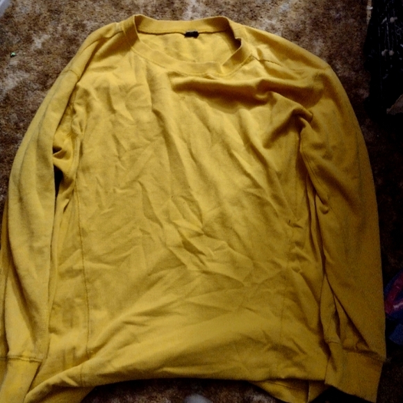 Yellow mustard sweater - Picture 1 of 3